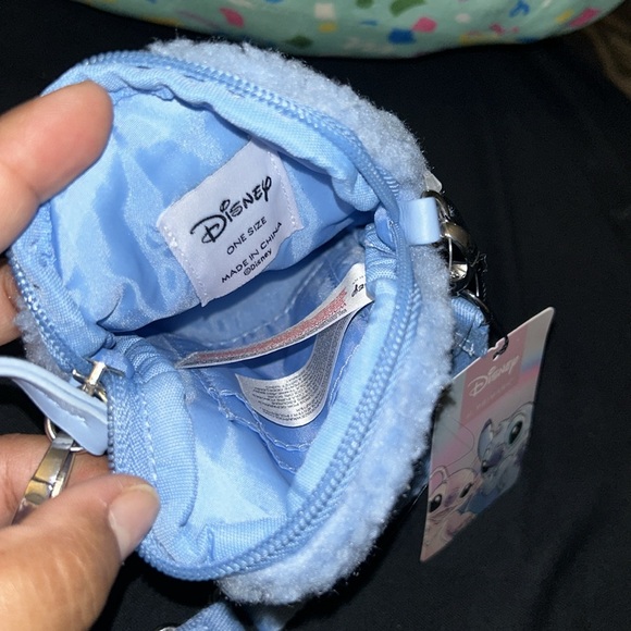 NWT Disney Stitch Fuzzy blue crossbody bag - Picture 8 of 9